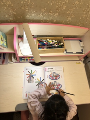 目前看来真假揭秘:跟风入手Palmer帕默儿童学习桌椅后悔了?真相到底怎么样?