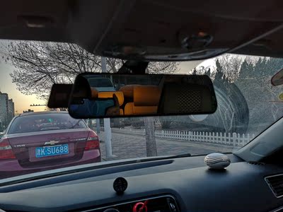 大家使用反馈凌度HS880行车记录仪怎么样，老铁诉说使用全过程