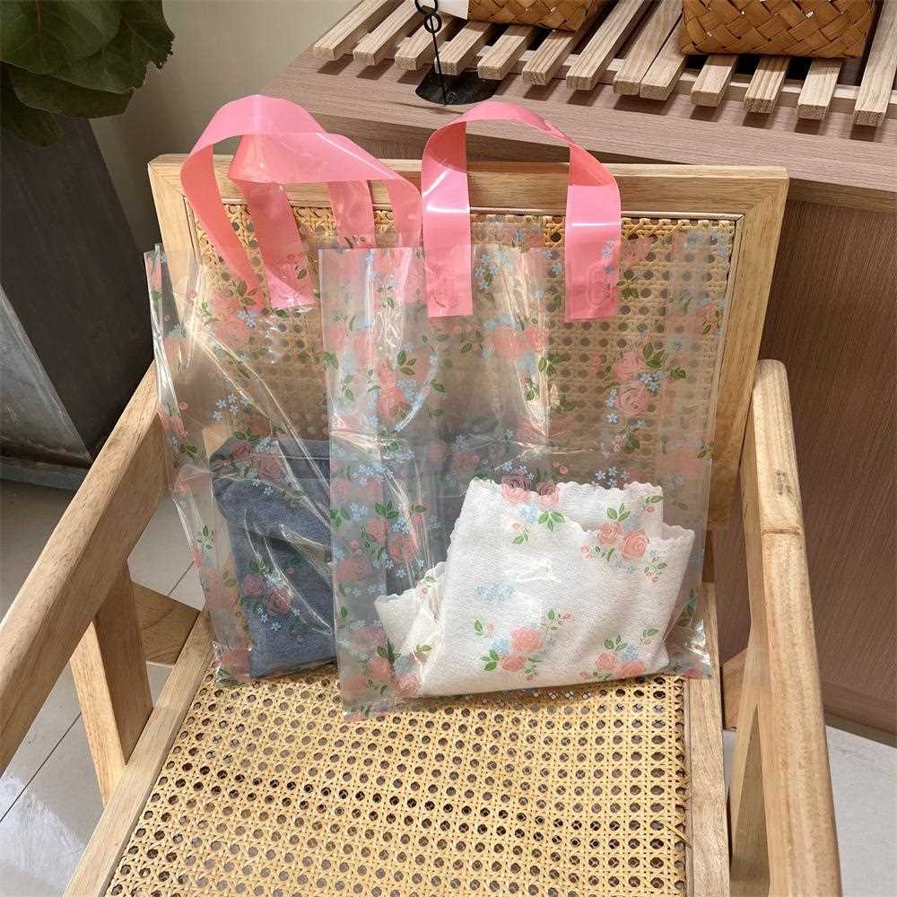 新款直销竖款加大容量蕾丝塑料服装店用鞋盒礼品手提袋子透明包装