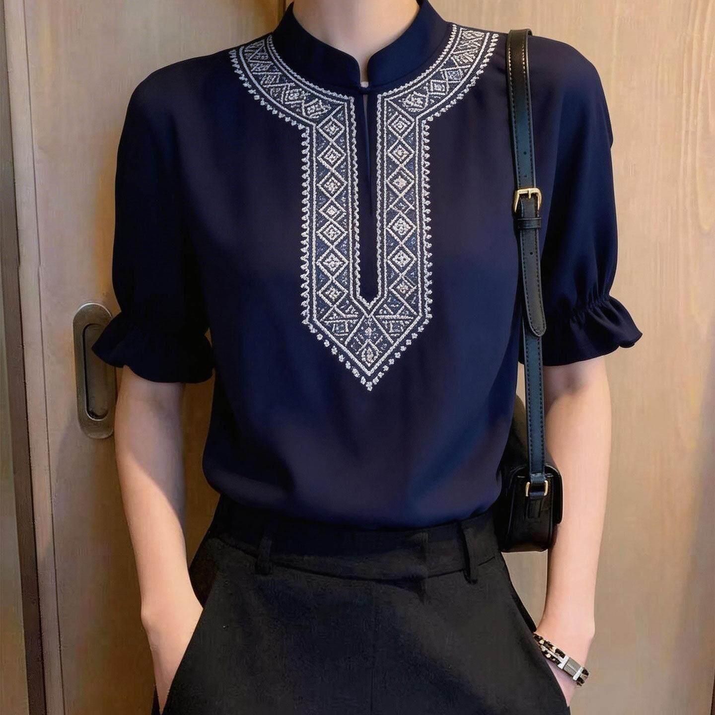 潮牌法式风设计感刺绣藏蓝色短袖上衣女时尚新款小众气质外穿衬衫