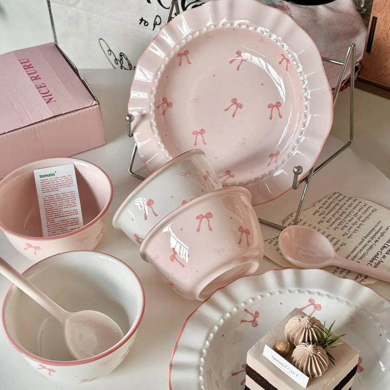 可爱碗碟套装家用2025新款饭碗盘碗筷碗陶瓷餐具一二人食情侣盘子