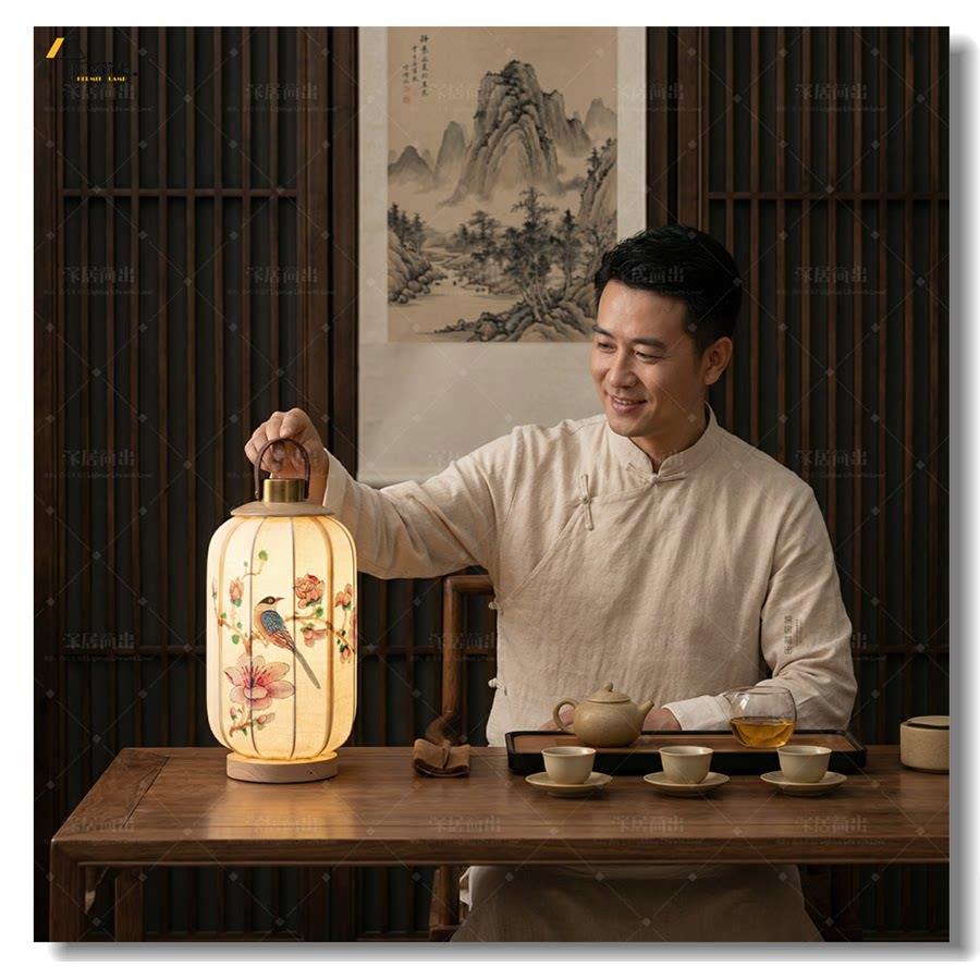 新中式手绘花鸟台灯古风卧室装饰真丝布艺床头灯气氛灯可充电