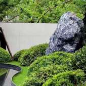 天然黑山石院枯山水造景石石草庭绿地坪景观石黑山石摆件24072302