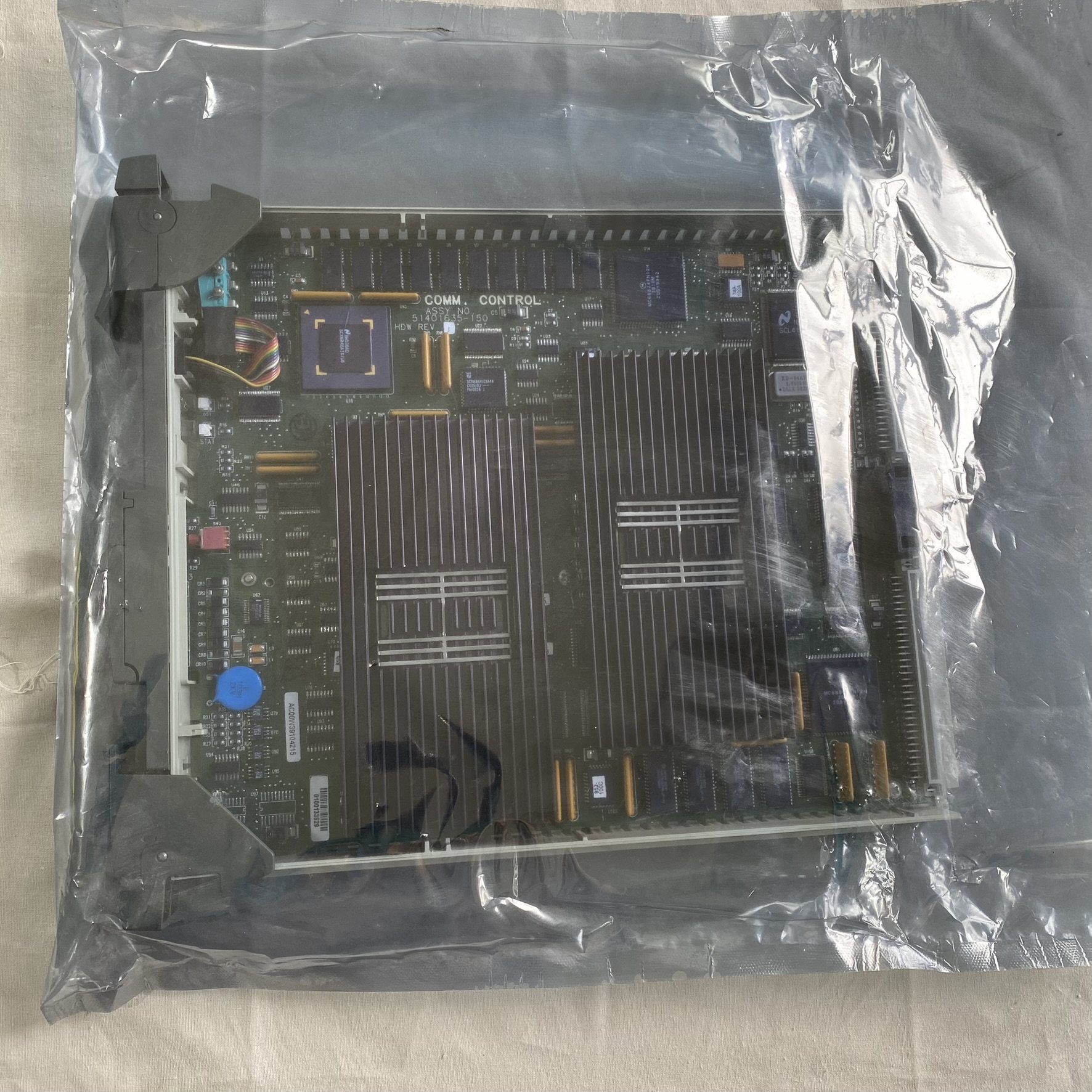 霍尼韦尔通信控制板卡，型号51401635-150，全新，实
