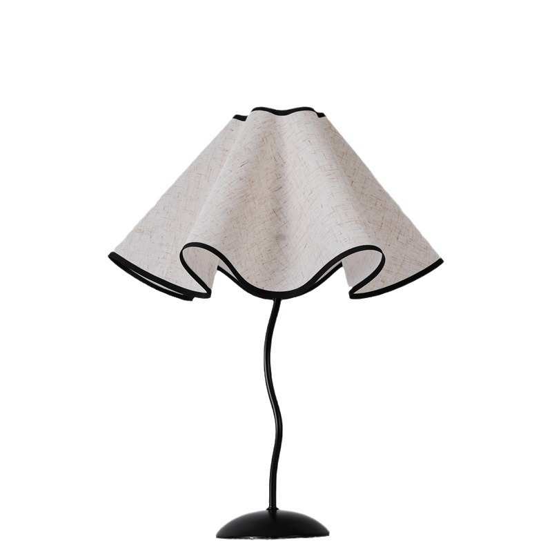 现代简约台灯卧室床头灯ins创意花瓣侘寂风民宿样板间装饰小夜灯