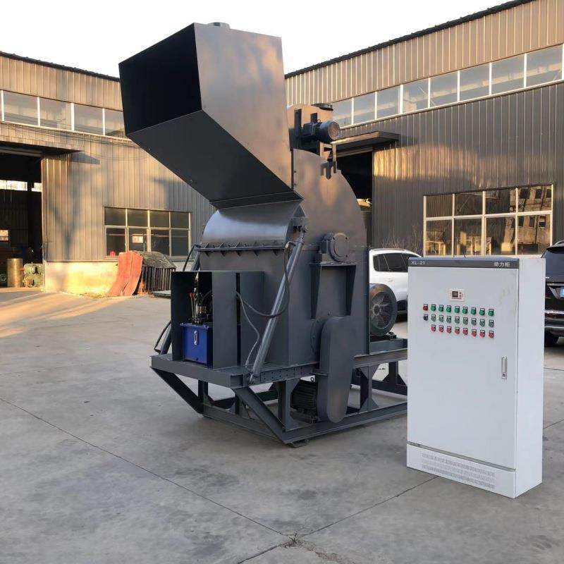 圆木竹子磨粉机大型木材树皮粉碎机压辊强制进料木条子粉碎机