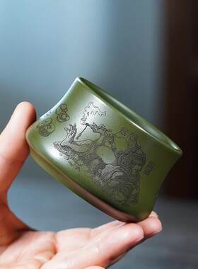 壶芝宴紫砂主人杯绿泥生财有道紫砂杯金鱼刻绘品茗茶具厂家