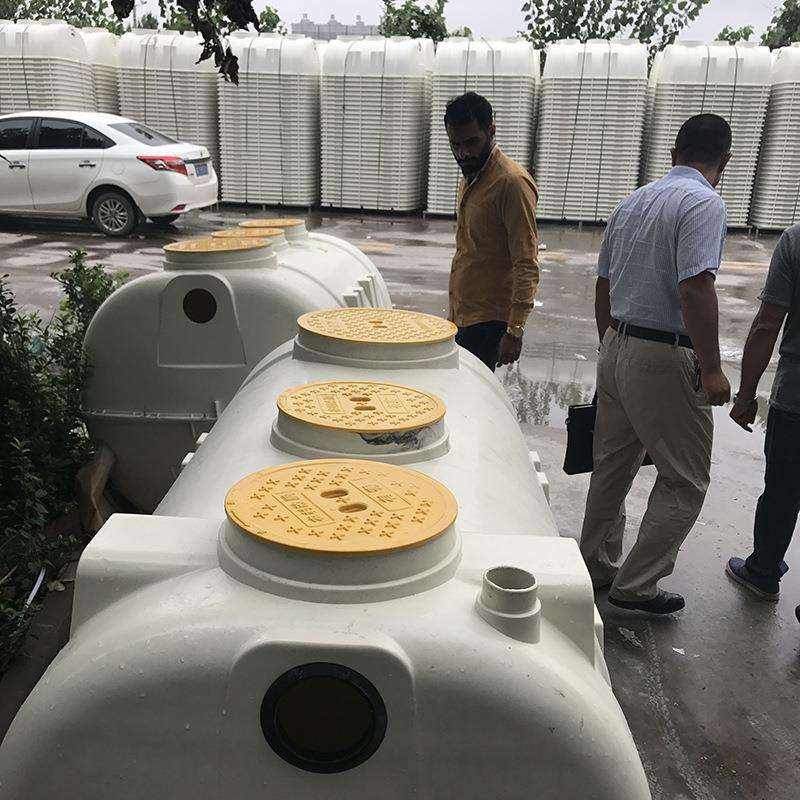 厂家供应 玻璃钢模压化粪池 家用农村改造污水处理设备井盖防水