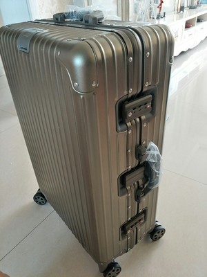 小米金属旅行箱2和1哪个好，质量怎么样？