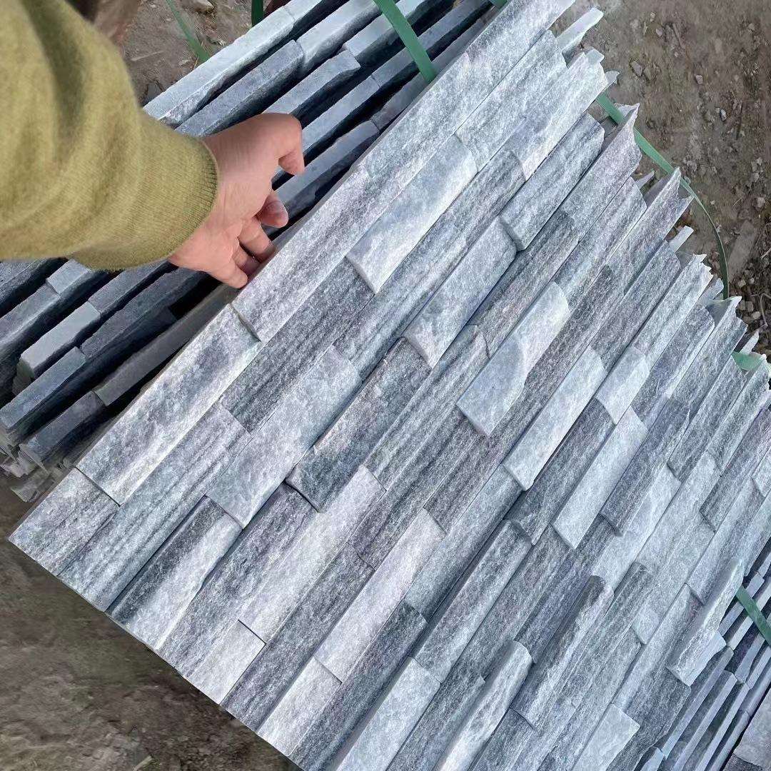 别墅外墙文化石砖天然米黄色砂岩自然面不规则碎拼石现货厂家