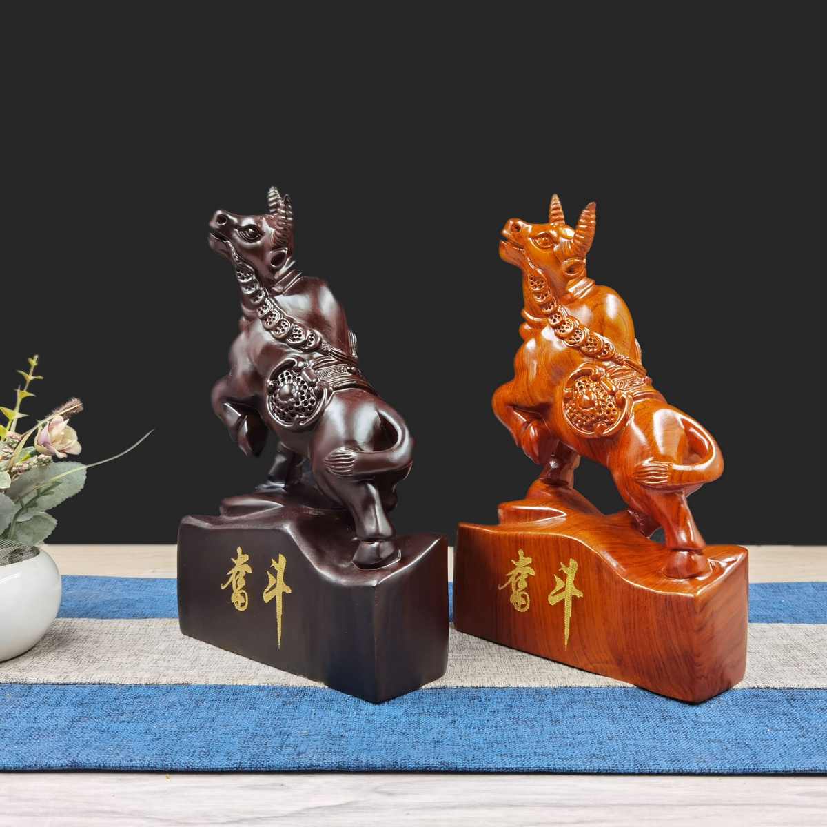 生肖仙游雕刻家居黑檀动物奋木质摆件创意红木礼品斗牛工艺品实木