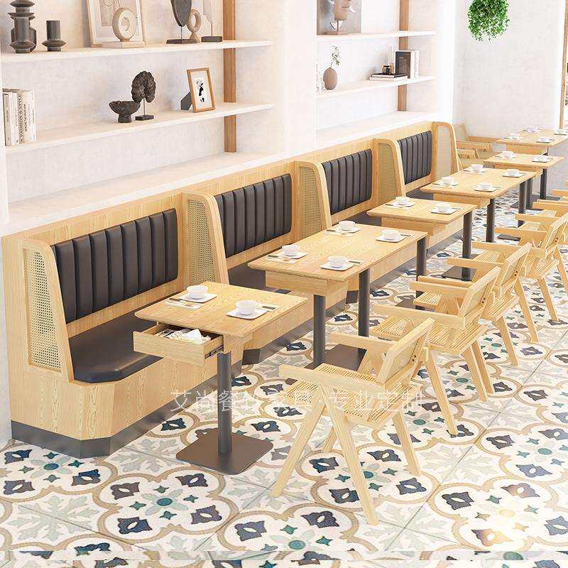 实木编藤卡座沙发连锁餐厅酒店火锅店桌椅组合东南亚饭店家具