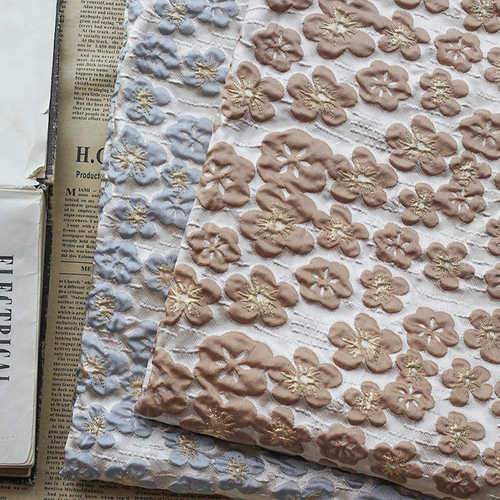 新款硬挺色织金丝小花朵提花面料浮雕立体碎花箱包鞋服涤纶布料