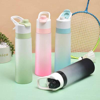 sports water bottle spray water cup plastic handy cup喷水杯