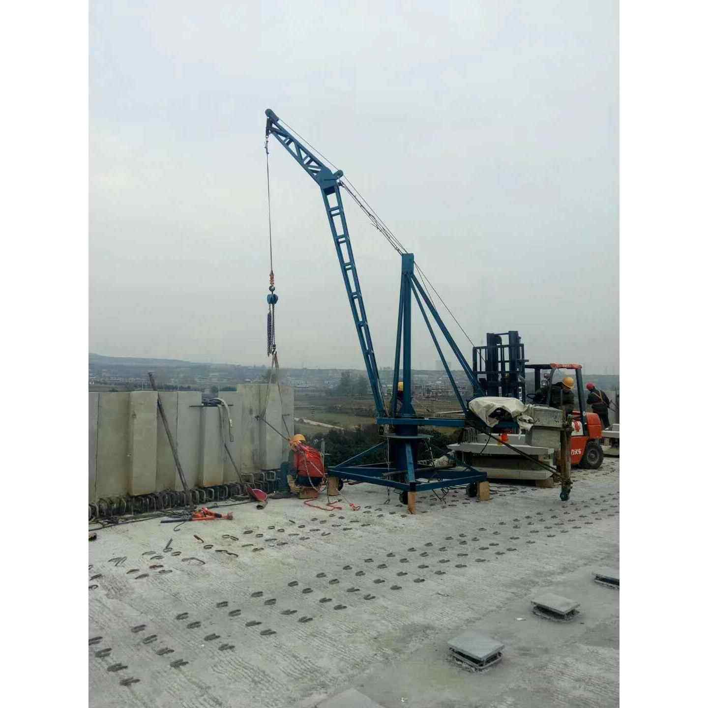 供应楼顶拆架搭建钢结构用移动式小型吊运机移动式简易吊机