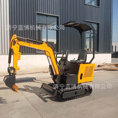 全新小型挖掘机农用挖土开沟10型小挖机工程开渠碎石多功能挖掘机
