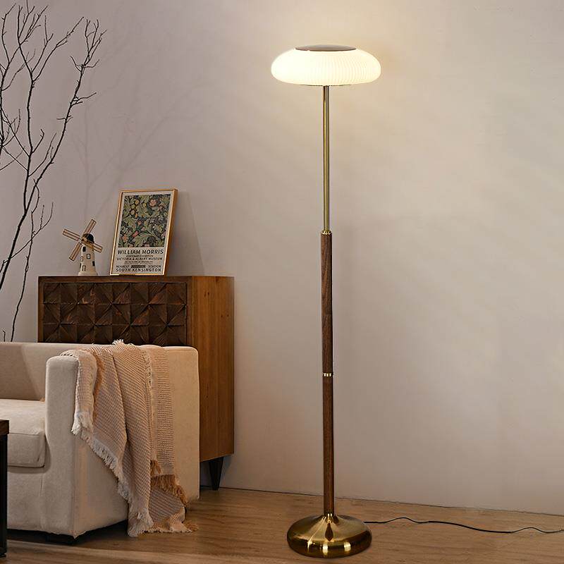 中古实木落地灯复古高级感法式沙发旁卧室美式酒店民宿立式装饰灯