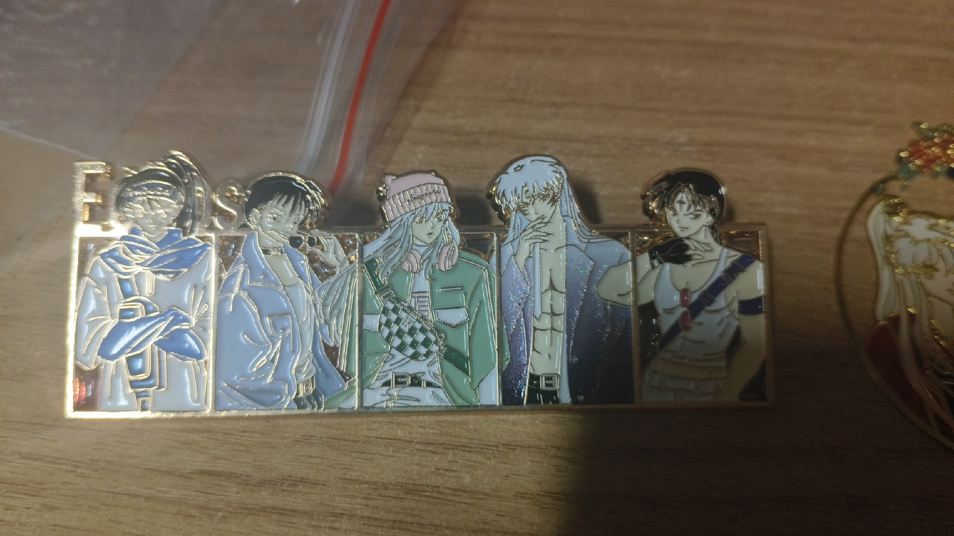 thumbnail for Inuyasha metal badge boy group 70r