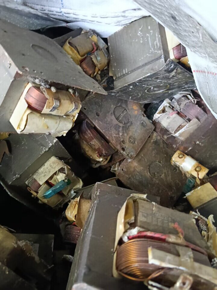 4月13日岳阳工厂处置报废小变压器一批共4.1吨打包处理（可过磅，可代发物流）网络拍卖公告