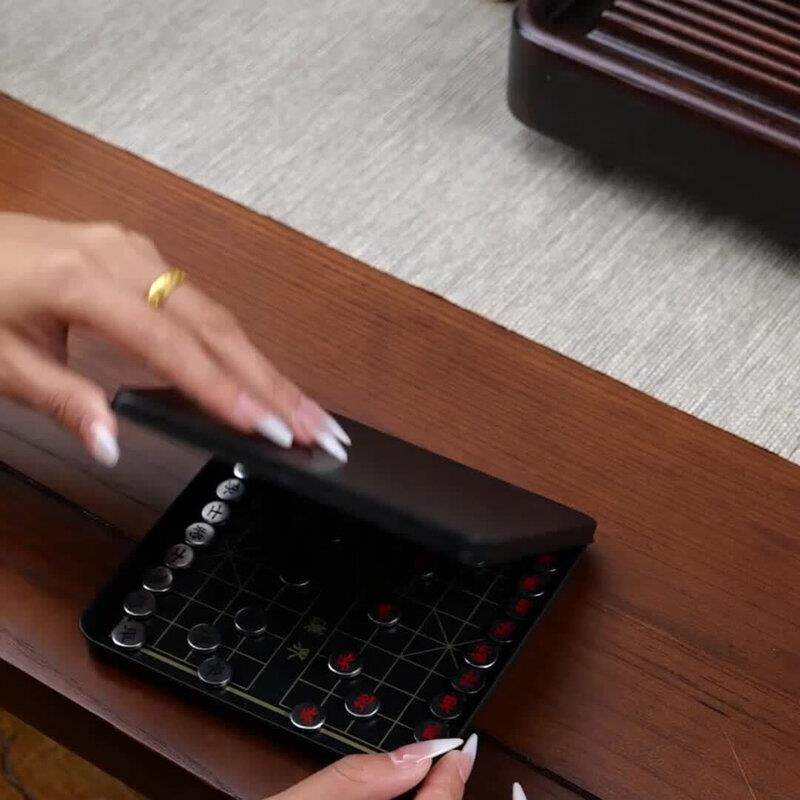 迷你中国象棋金属棋磁吸成人学生儿童便携国际象棋智力游戏棋铁盒