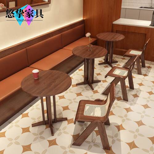 中古风咖啡厅实木桌椅组合复古蛋糕烘焙店甜品奶茶店藤编休闲餐椅
