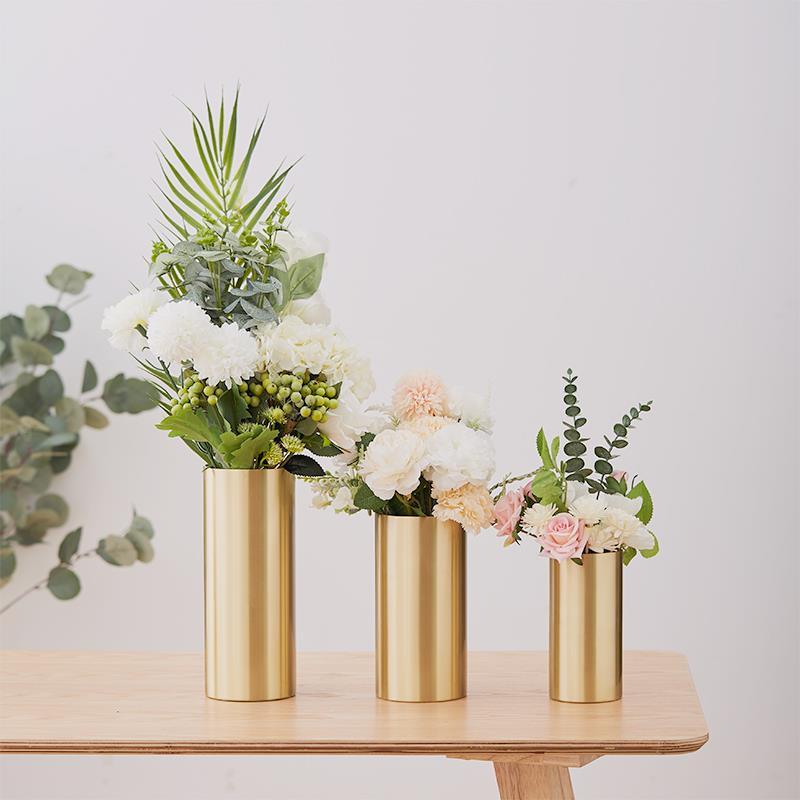 正品北欧黄铜现代简客约轻奢花瓶面摆件金属插花器高档感级厅餐桌