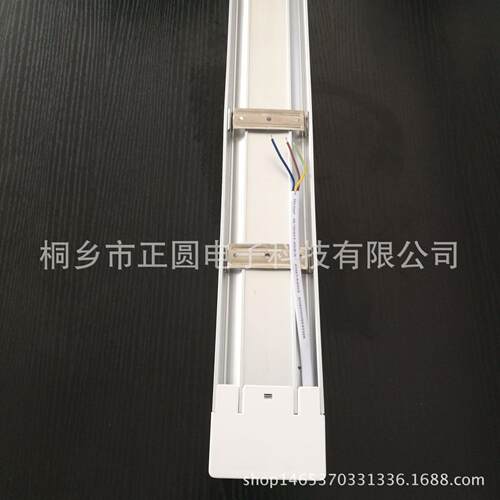 ZY-IFSLED-14W支架净化灯3C认证一体化灯电梯货梯设备专用灯