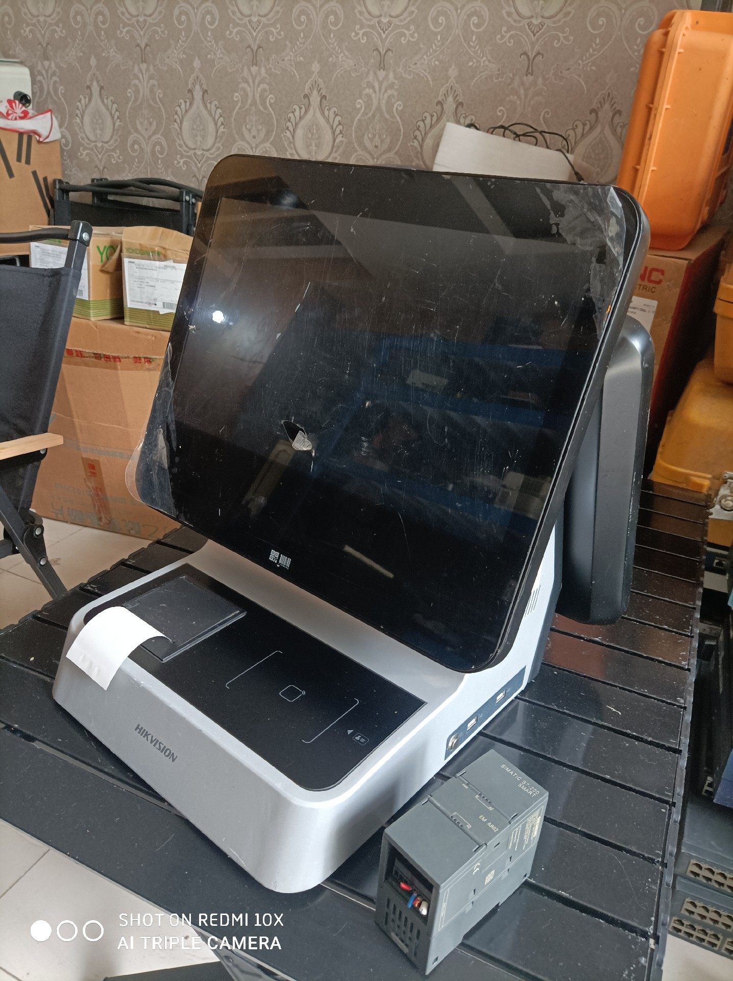 海康威视访客机，DS-K5022.开机屏好，屏幕贴膜，外观漂