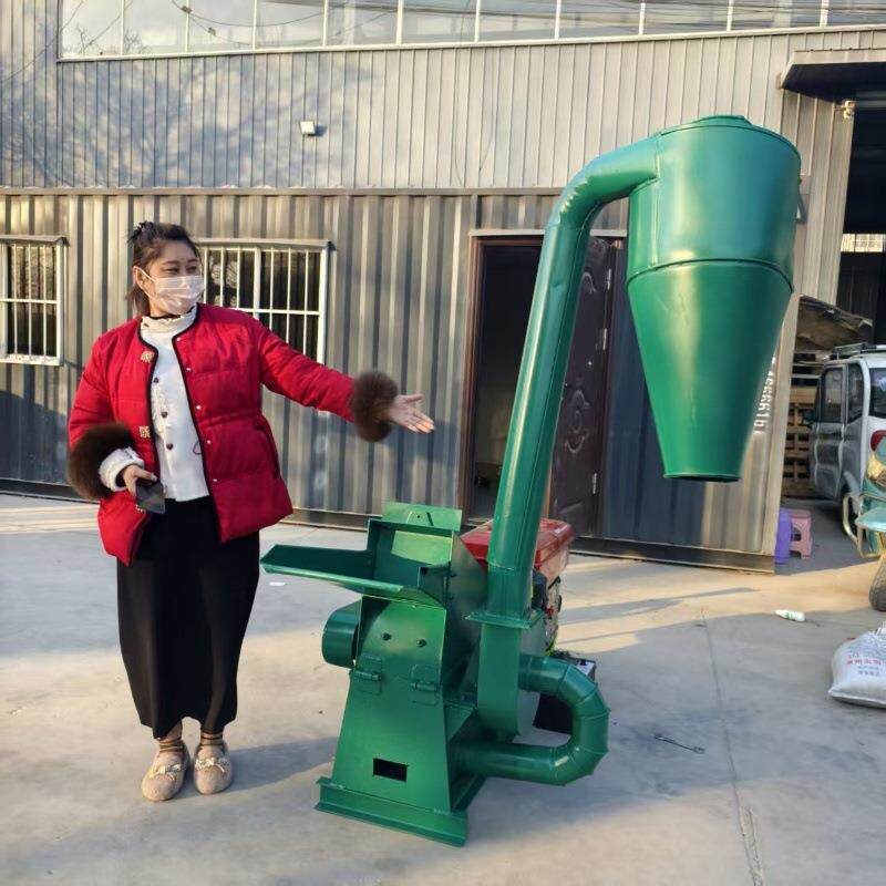 压缩饼干松子桑叶粉碎机桂皮黄芪芡实磨粉机橡果榛子脱壳破碎机