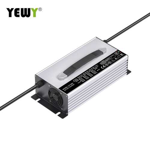 36V30A低速电动汽车充电器 36V30A铅酸电池充电器