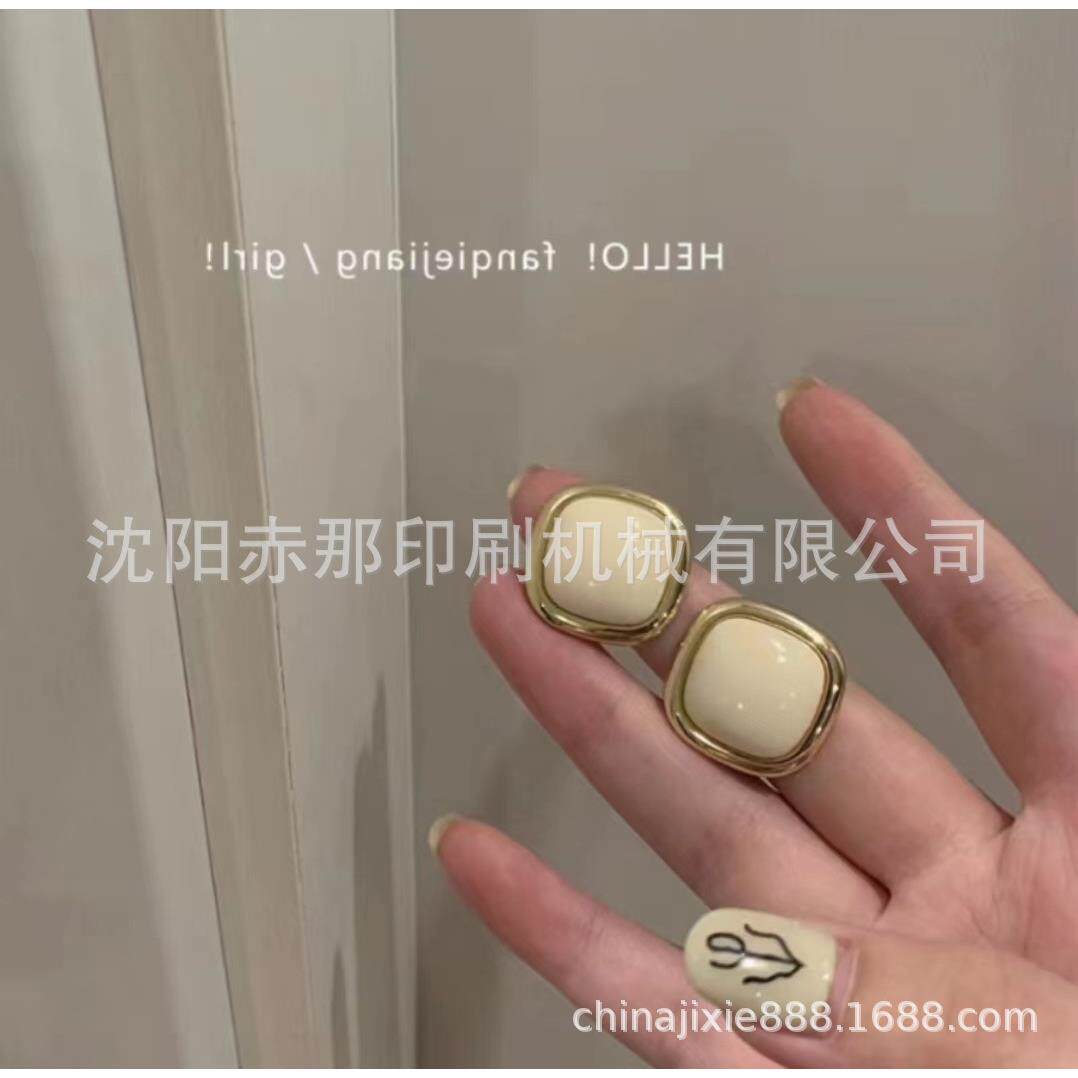 耳环耳扣时尚圆圈耳圈耳钉封边烫金机 自动上料下料转盘烫金机器