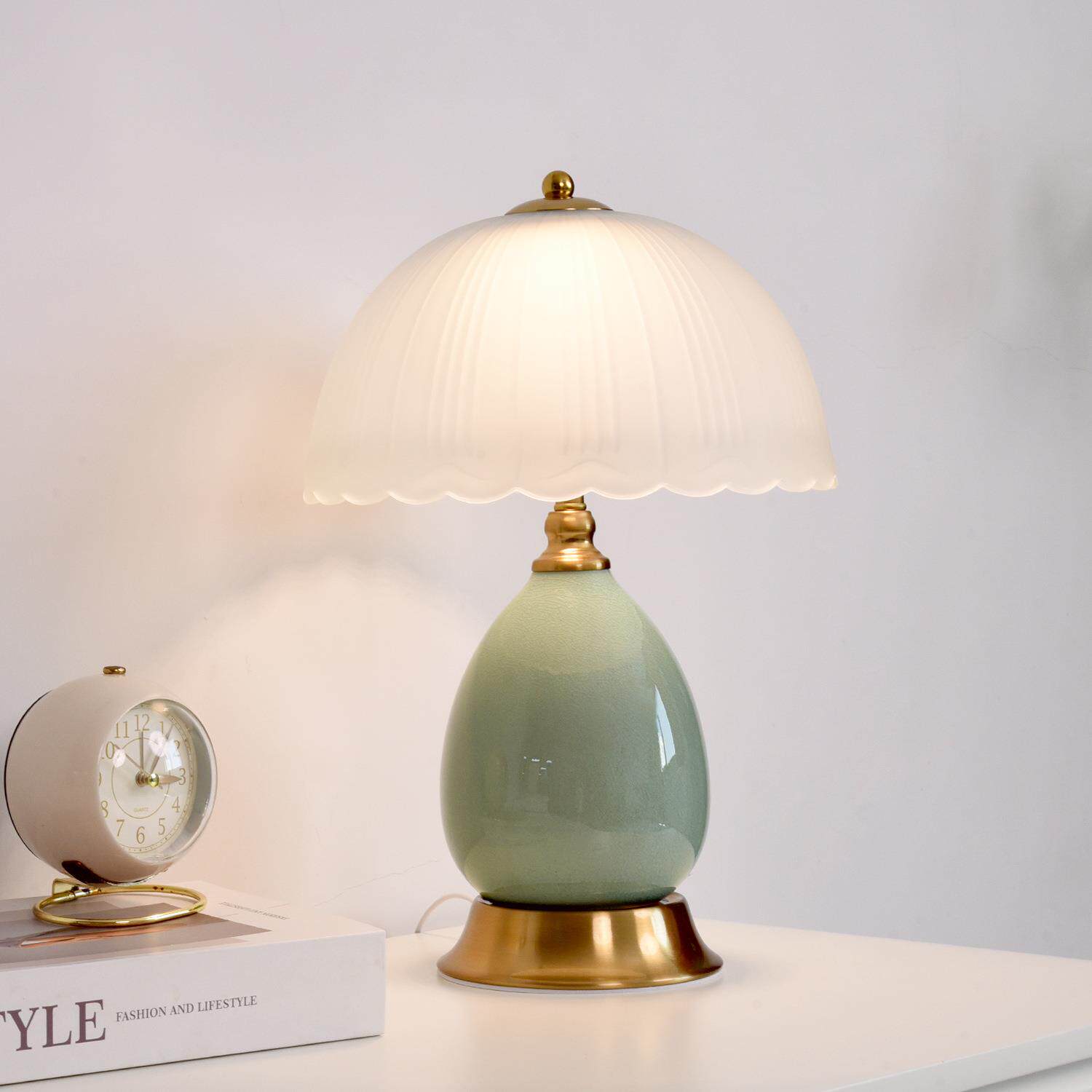 复古台灯卧室床头灯轻奢高级感陶瓷中古风美式中式调光氛围小夜灯