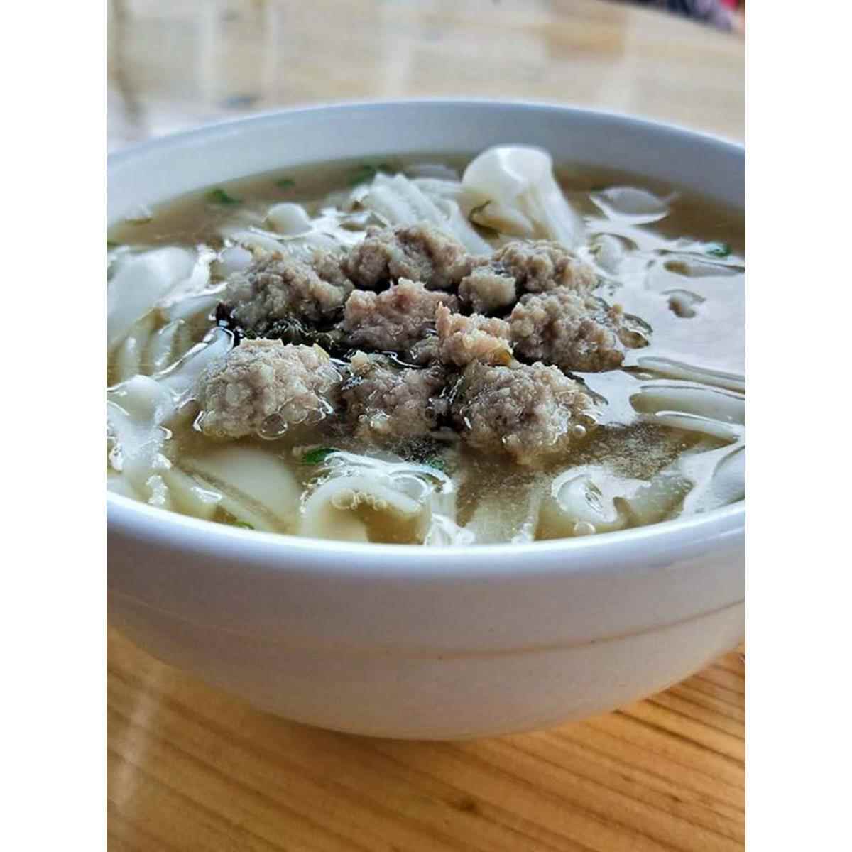 鲜米粉湖南长沙新鲜湿米粉扁粉正宗常德手工宽粉米面切宽河粉盘子