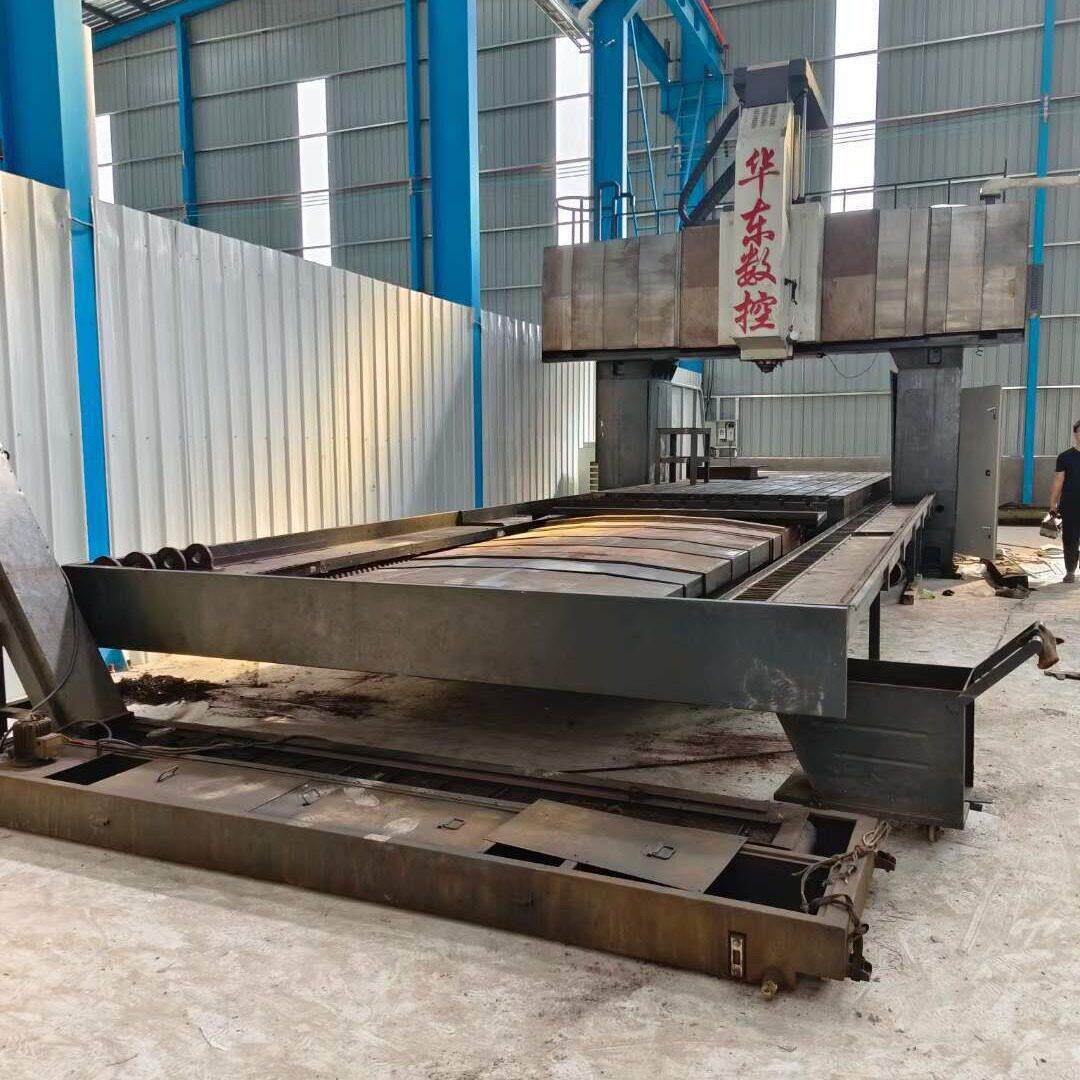 处理二手华东XKW2420x60龙门加工中心40把刀库BT50主轴