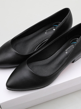 上班鞋黑色工作鞋女百搭软皮大码女鞋41-43肥脚小码单鞋31 32 33