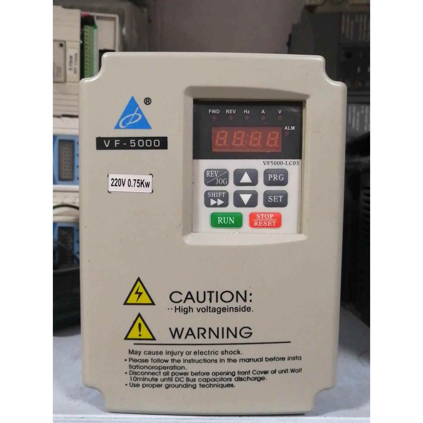 派尼尔变频器VF5000－C2D0P7G   220V 0.，议价商品