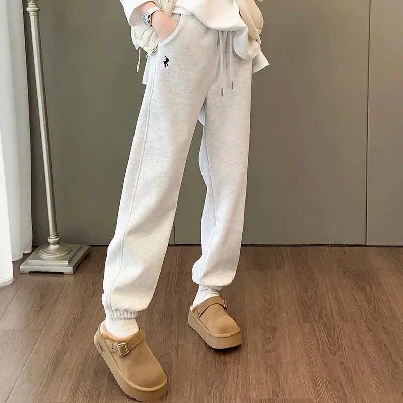 韩国刺绣加绒加厚卫裤女秋冬新款束脚宽松紧腰显瘦保暖休闲运动裤