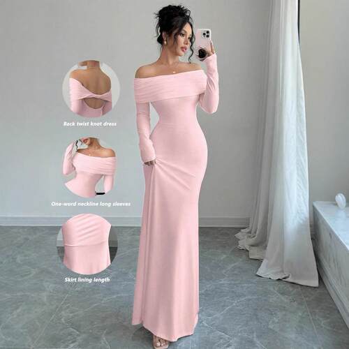 Women's one-piece off shoulder pleated tight fitting hip