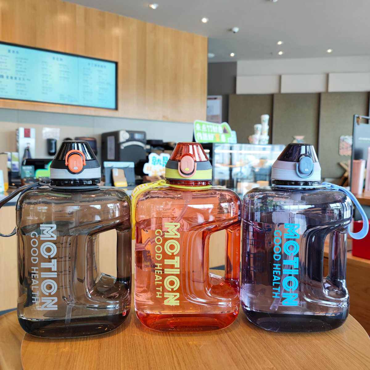 大容量水瓶鸭嘴型吸嘴水桶便携提绳户外健身运动扁扁水杯2700ml,餐饮具,塑杯,淘宝优惠券,粉丝福利购,淘宝优惠卷