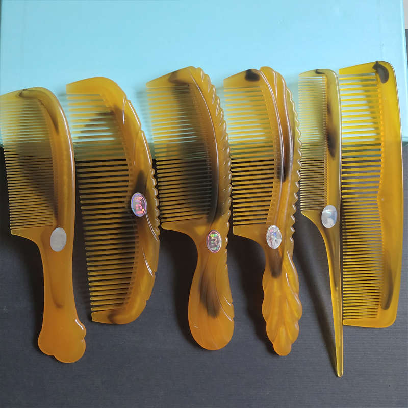 家用加厚中齿密齿两用牛筋不易断长发直发顺发网红熟胶塑料梳子女