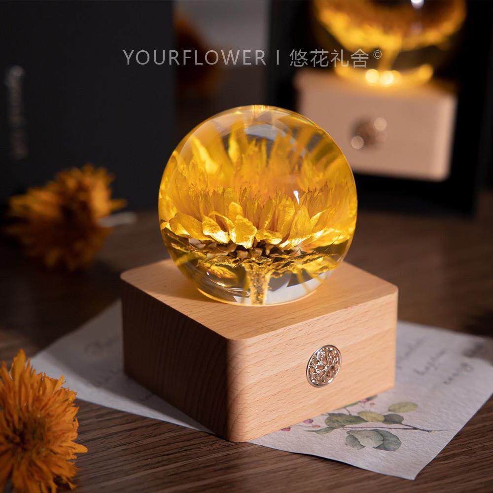 永生花向日葵植物摆件鲜花树脂工艺品真花水晶球小夜灯礼盒送女友