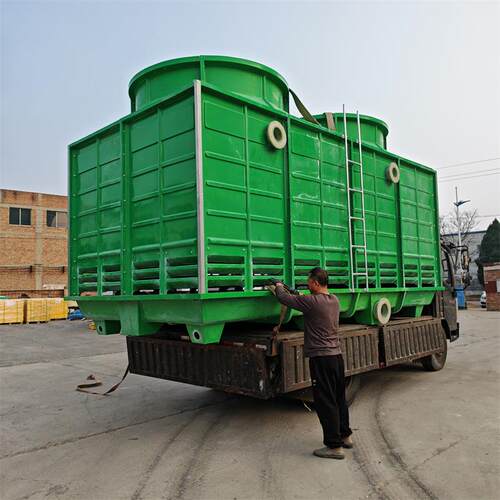 现货玻璃钢散热塔冷水塔20T30T50T80T100T凉水塔玻璃钢冷却塔