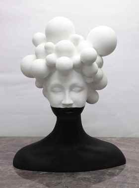 现代简约艺术人物雕塑树脂摆件样板间客厅创意黑白女郎软装饰品