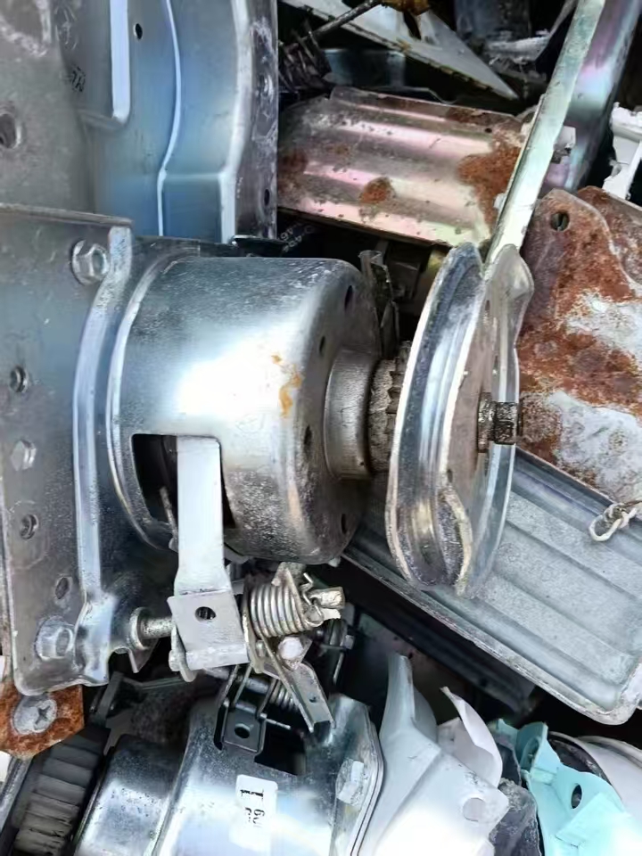 11月23日岳阳处置废旧小变压器和报废拆解物资约26吨打包处理（成交价为总价，可以过磅代发物流）网络拍卖公告