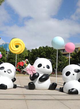 网红玻璃纤维卡通熊猫雕塑社区样品屋展示中心商场甜品气球打卡美