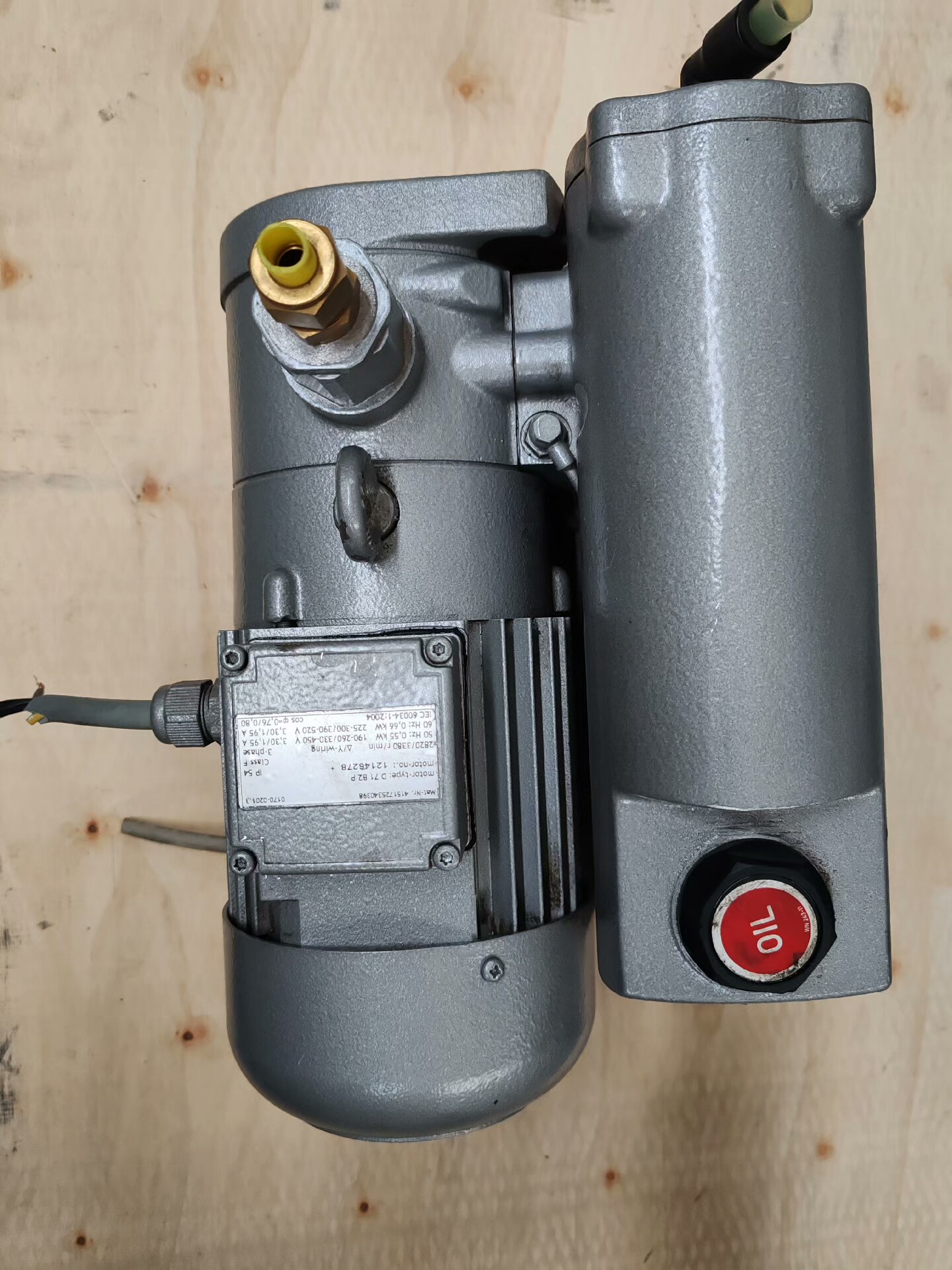 德国进口贝克BECKER，U4.20/53油式旋片真空泵 0