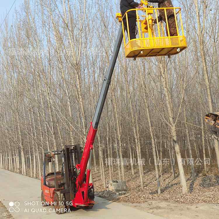 3吨叉车改装吊臂倾斜吊臂货叉吊起重工具小空间起重机价格优惠