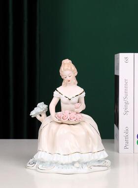 采购产品现代家庭装饰品，西方女人，陶瓷装饰品，客厅卧室，酒柜