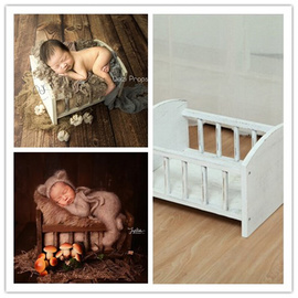 新生儿摄影道具小木床婴儿宝宝，照相的儿童道具，复古栏杆纯实木小床