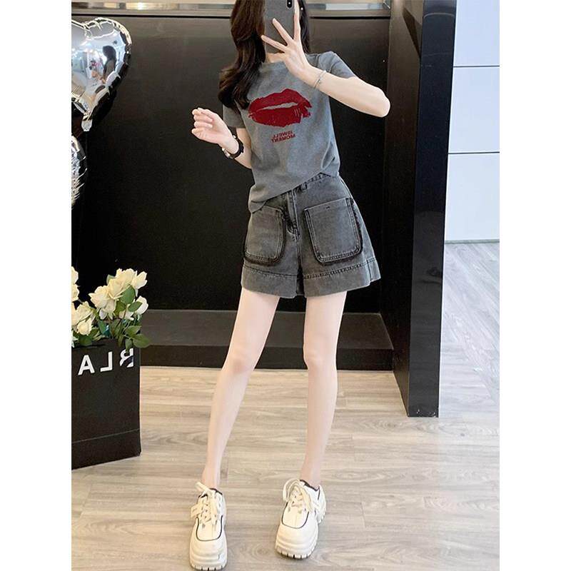 欧洲站休闲运动套装女2026新款夏季红唇印花T恤搭牛仔短裤两件套